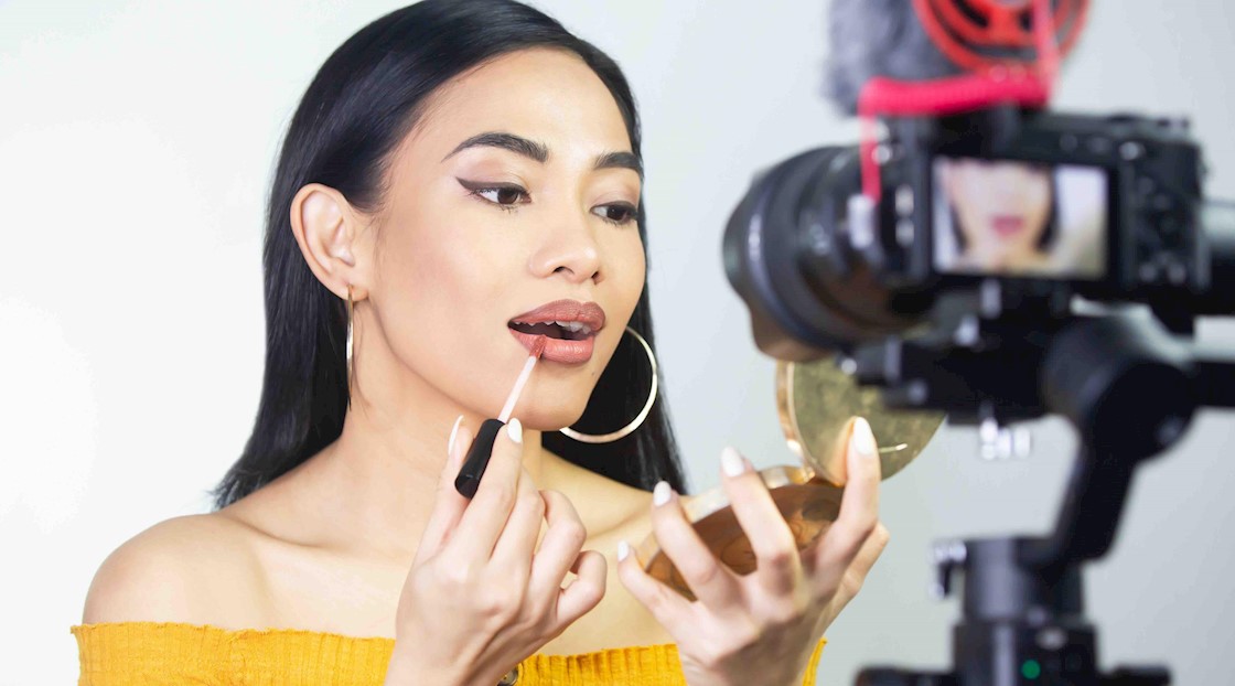 how to be a beauty youtuber